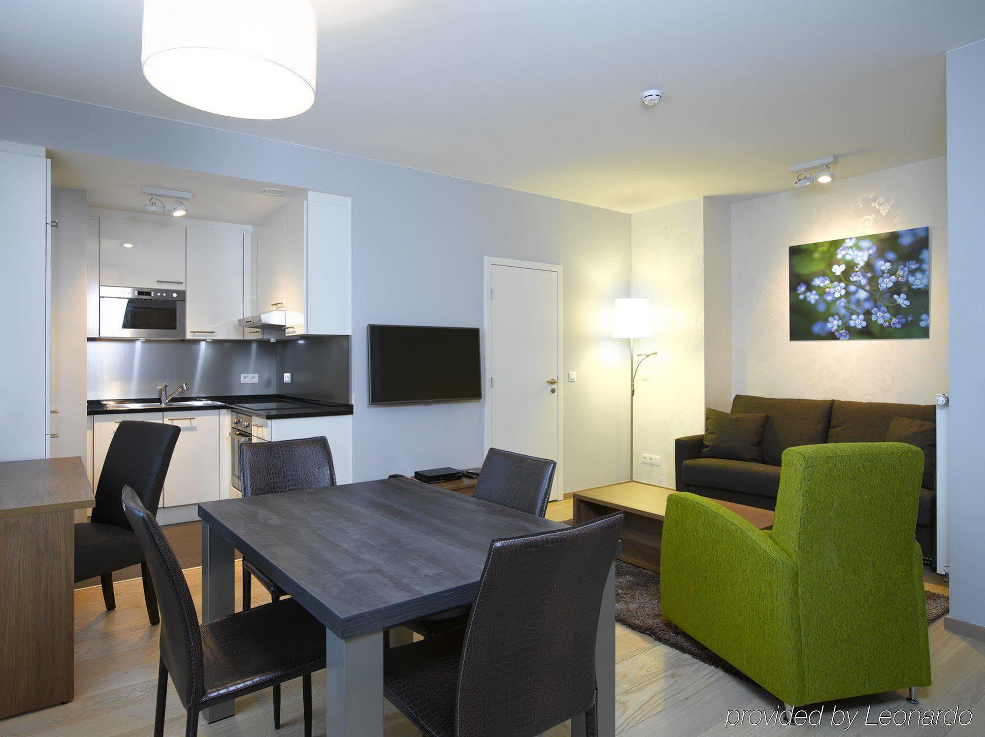 Thon Residence Florence Aparthotel Brussel Bagian luar foto