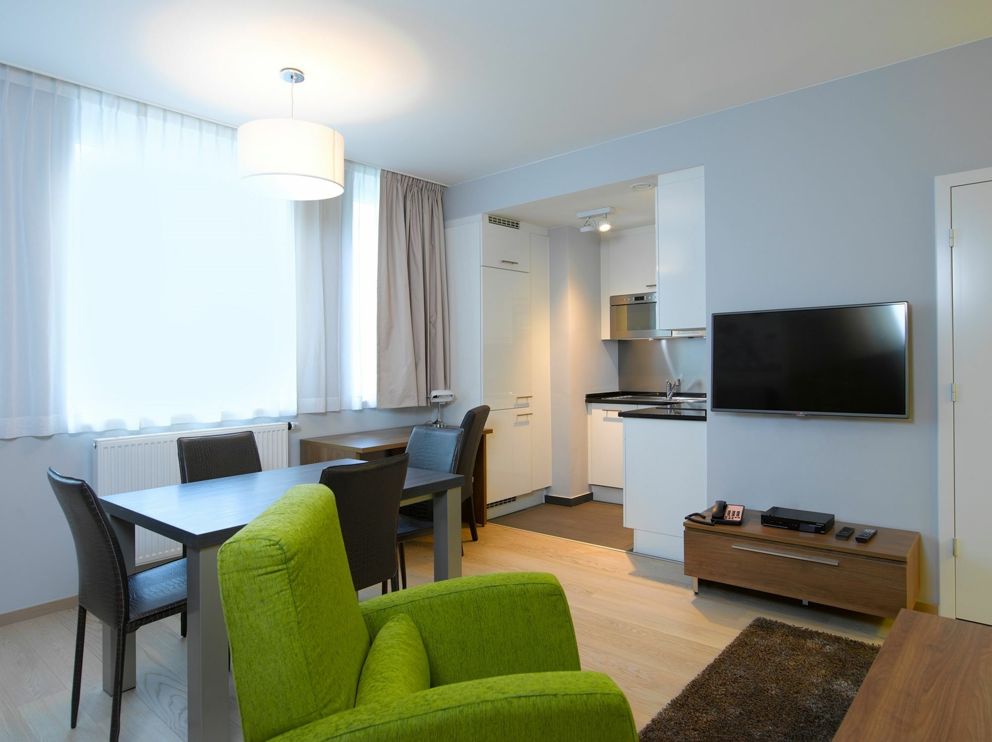 Thon Residence Florence Aparthotel Brussel Bagian luar foto